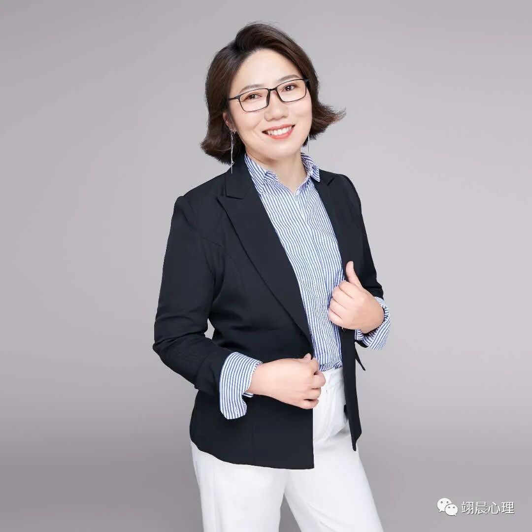 孙晓燕照片